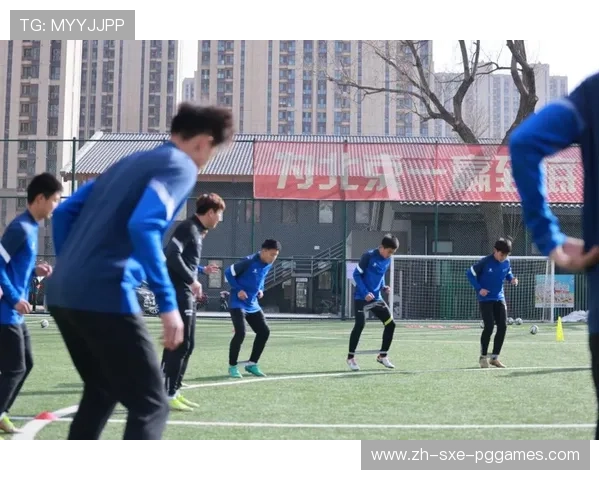 足球球袜固定方法及其对运动安全的帮助